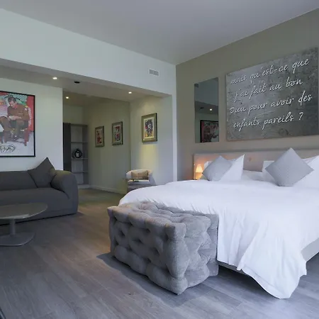 Hotel Chez Maman 3*