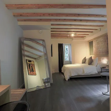 Chez Maman Hotel
